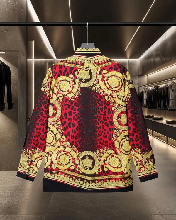 ブランドシャツ背面デザイン